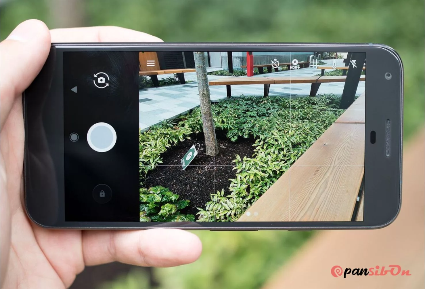 8 Cara Agar Kamera HP Jernih dan Fokus Pansibon